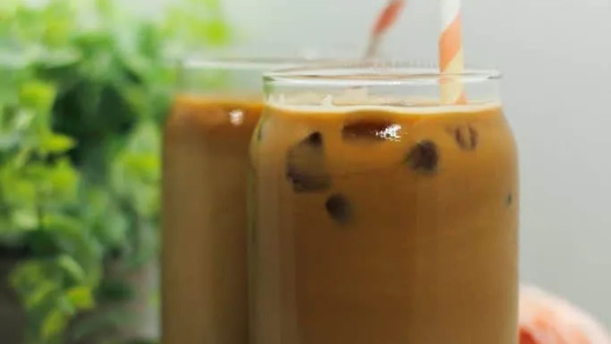 4 Ingredient Chaga Mushroom Iced Coffee with Espresso..