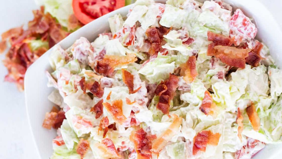 5 Ingredient BLT Salad (Breadless!).