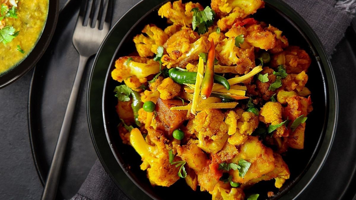 Aloo Gobi Matar [Spiced Potato Cauliflower Peas].