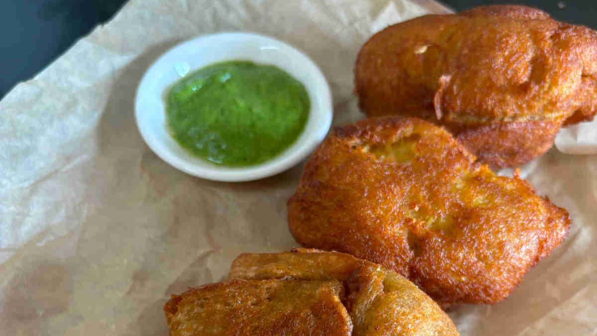 Bread Rolls Recipe- Indian Potato Croquettes.