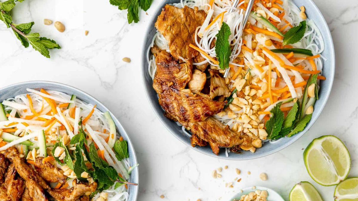 Bun Thit Nuong {Vietnamese Pork Vermicelli Bowls}.