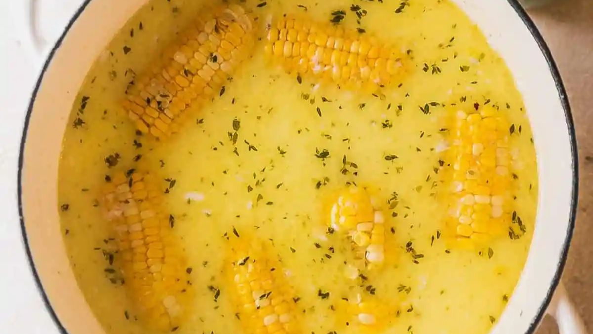Butter Bath Corn (Milk Boiled Corn on the Cob).