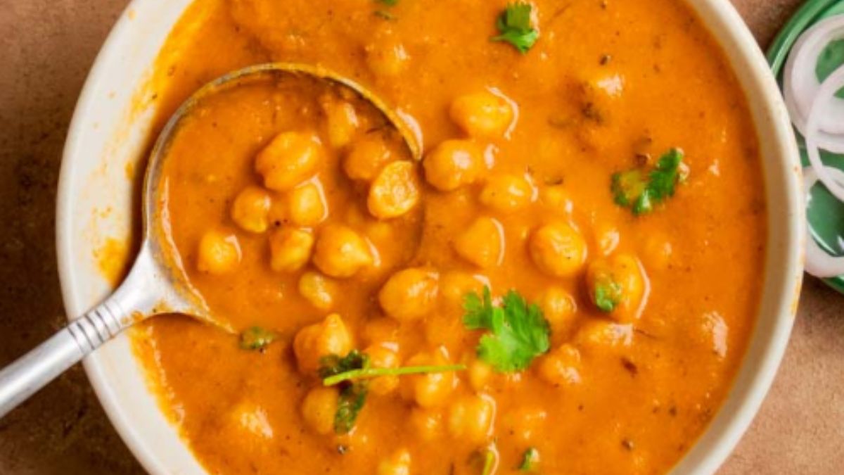 Butter Chickpeas in Instant Pot | Chickpea Tikka Masala.