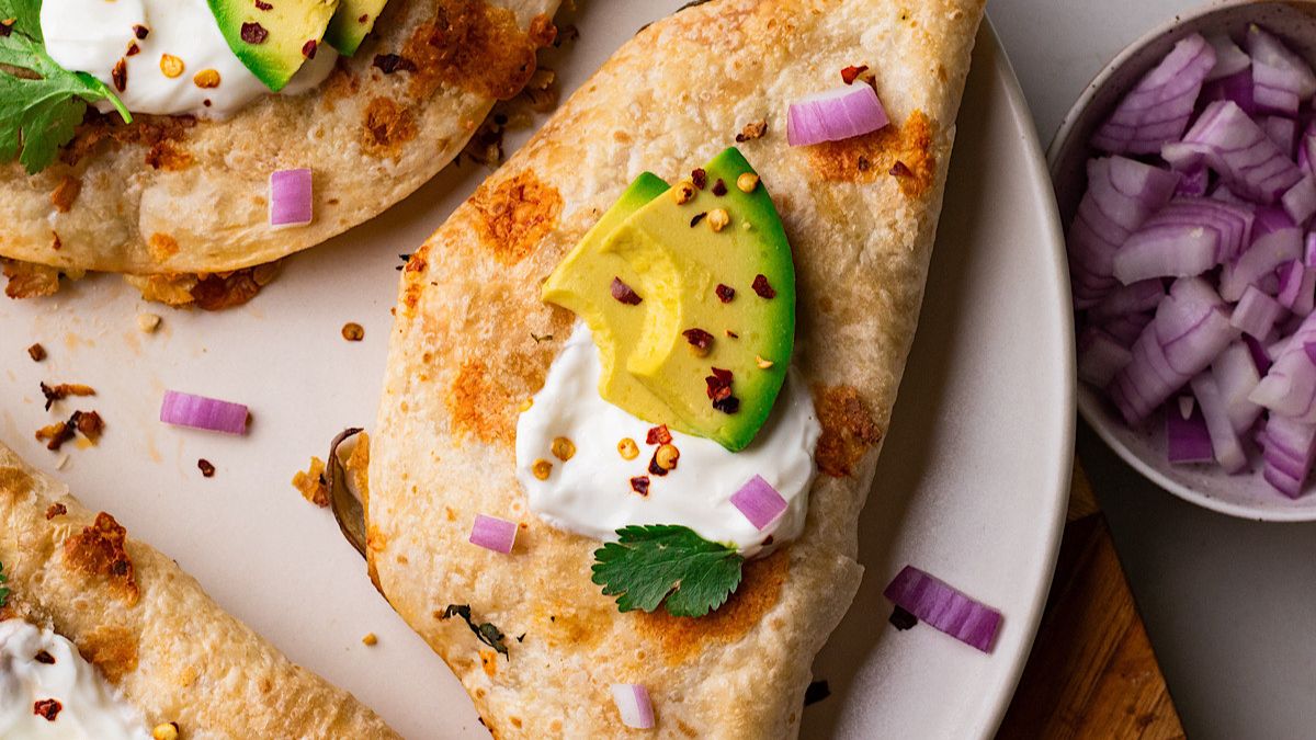 Crispy Baked Chipotle Shredded Tofu Tacos.