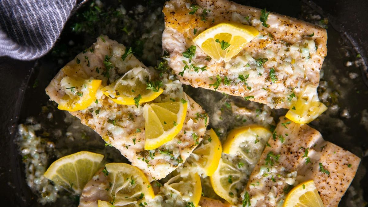 Easy Mahi Mahi Recipe with Lemon Garlic Sauce.