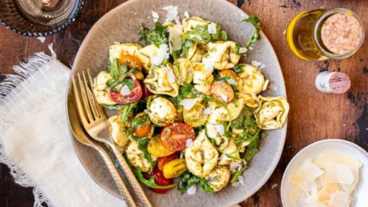 Easy Pesto Tortellini Pasta Salad Recipe.