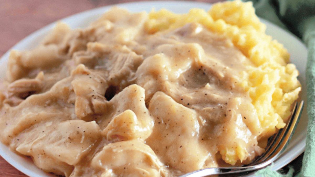 Easy Rotisserie Chicken and Dumplings Recipe: Quick Comfort Food.
