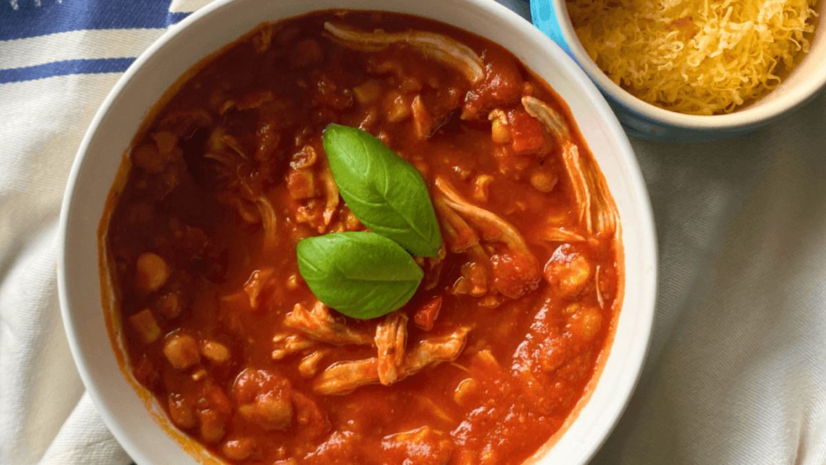 Easy Tomato Basil Chicken Chili.