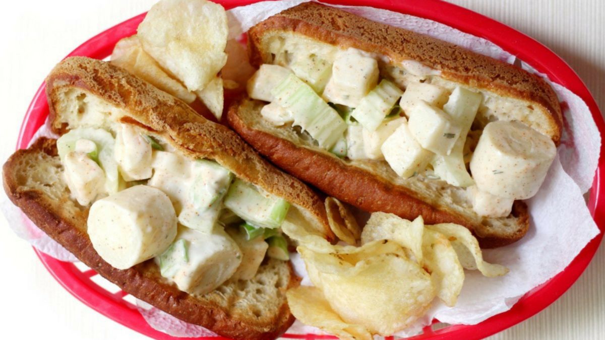 Easy Vegan Maine Lobster Rolls (Gluten-Free, Allergy-Free).