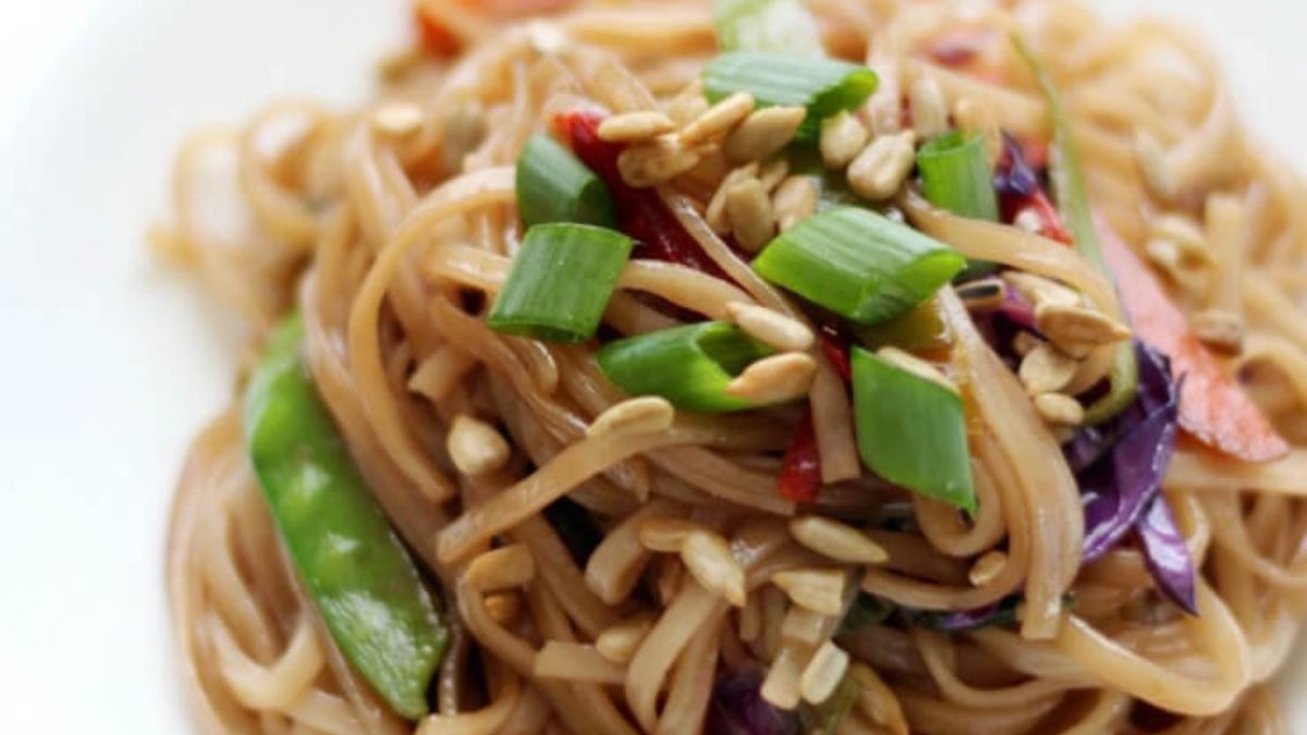 Easy Vegan Pad Thai (Gluten-Free, Allergy-Free).