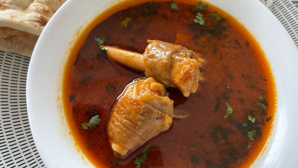 Goat Paya | Goat Trotters Curry.