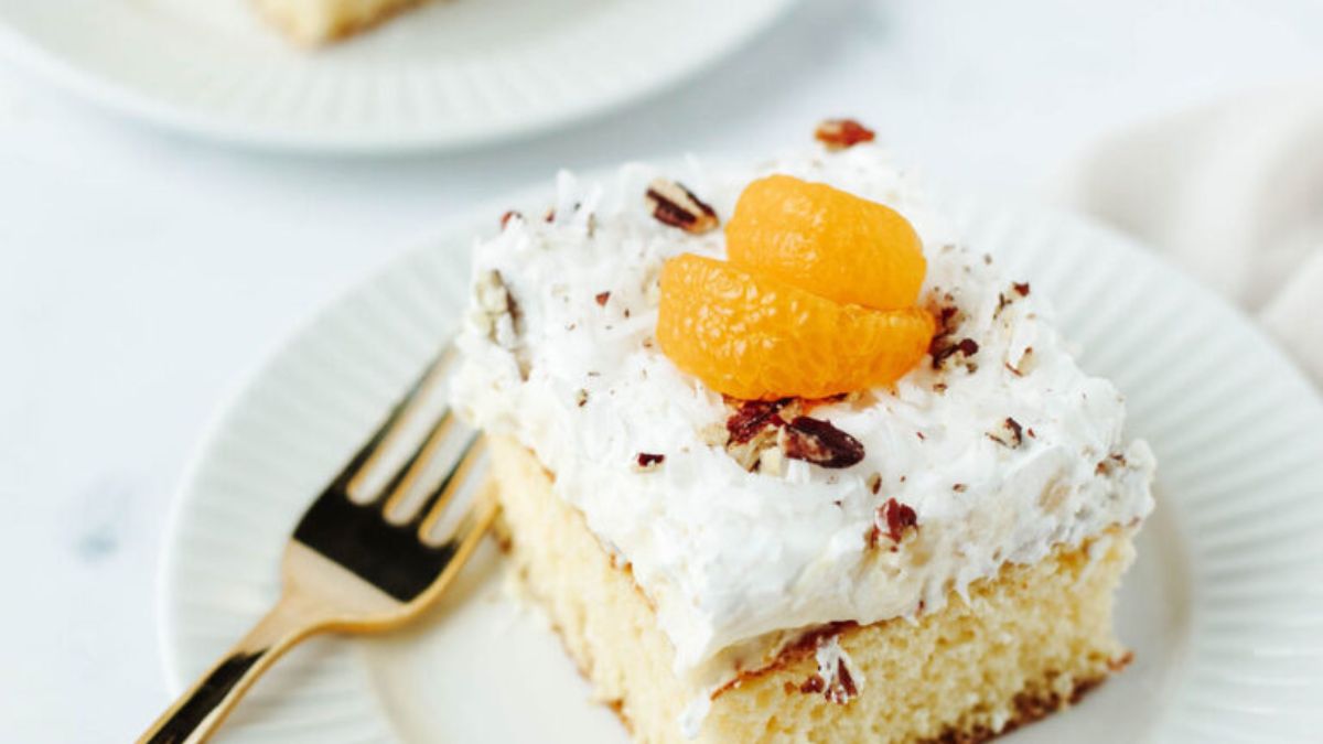 Hawaiian Dream Cake.