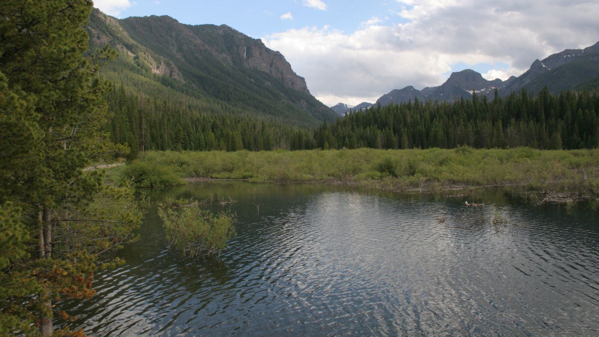 Hyalite Reservoir and Mountain Range in Bozeman, Montana USA.