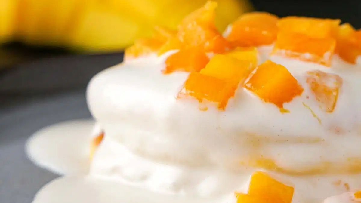 Mango Pancakes (Japanese Style).