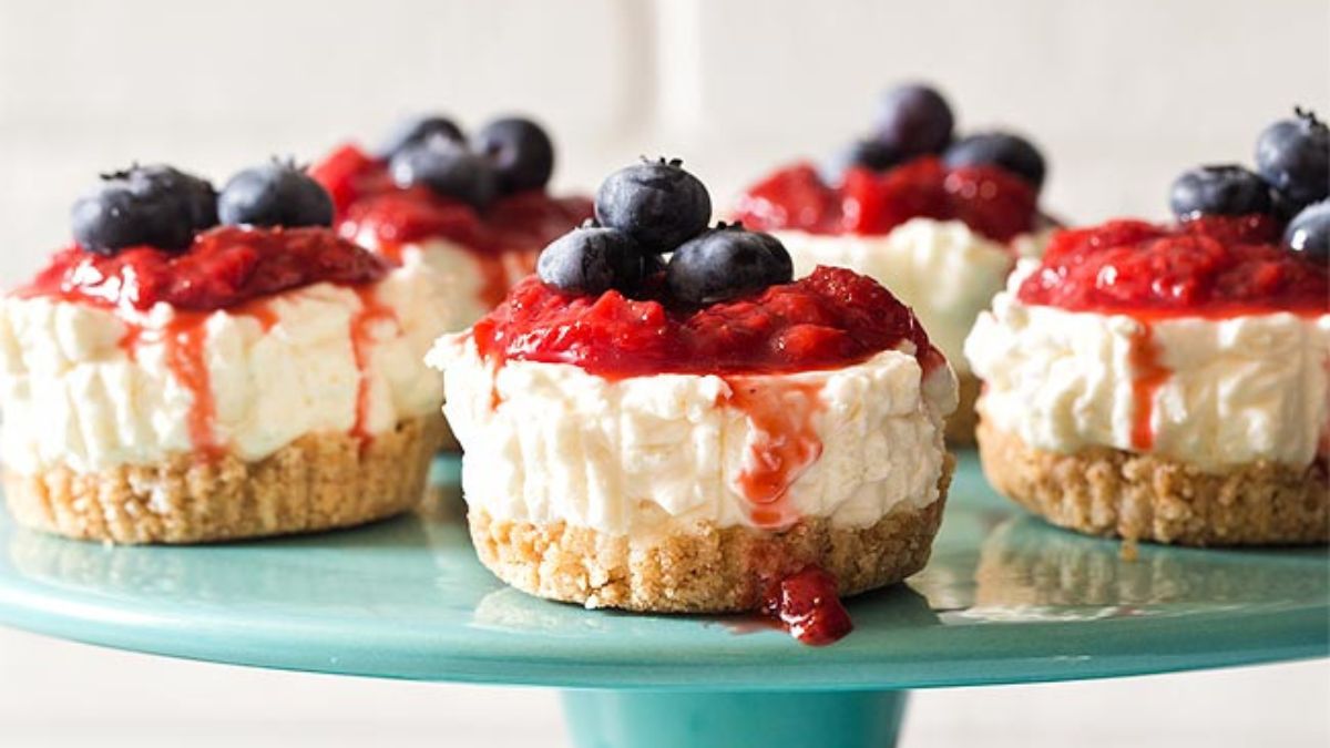 No Bake Mini Cheesecakes (Small Batch).