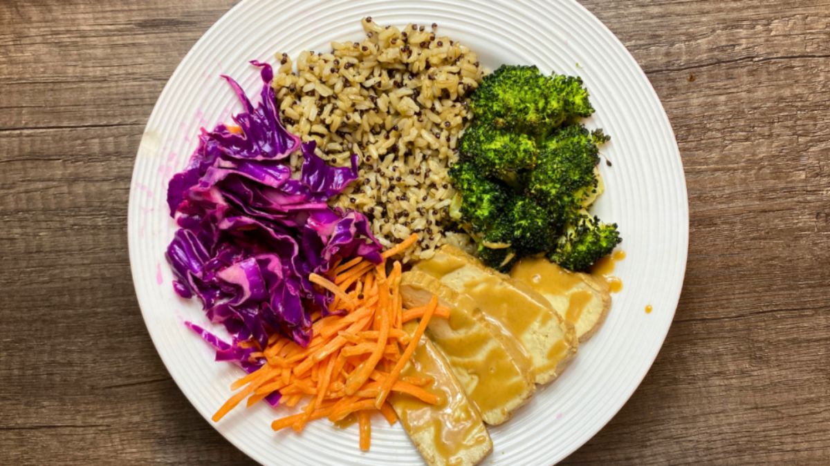 Peanut Tofu Quinoa Wild Rice Bowl.