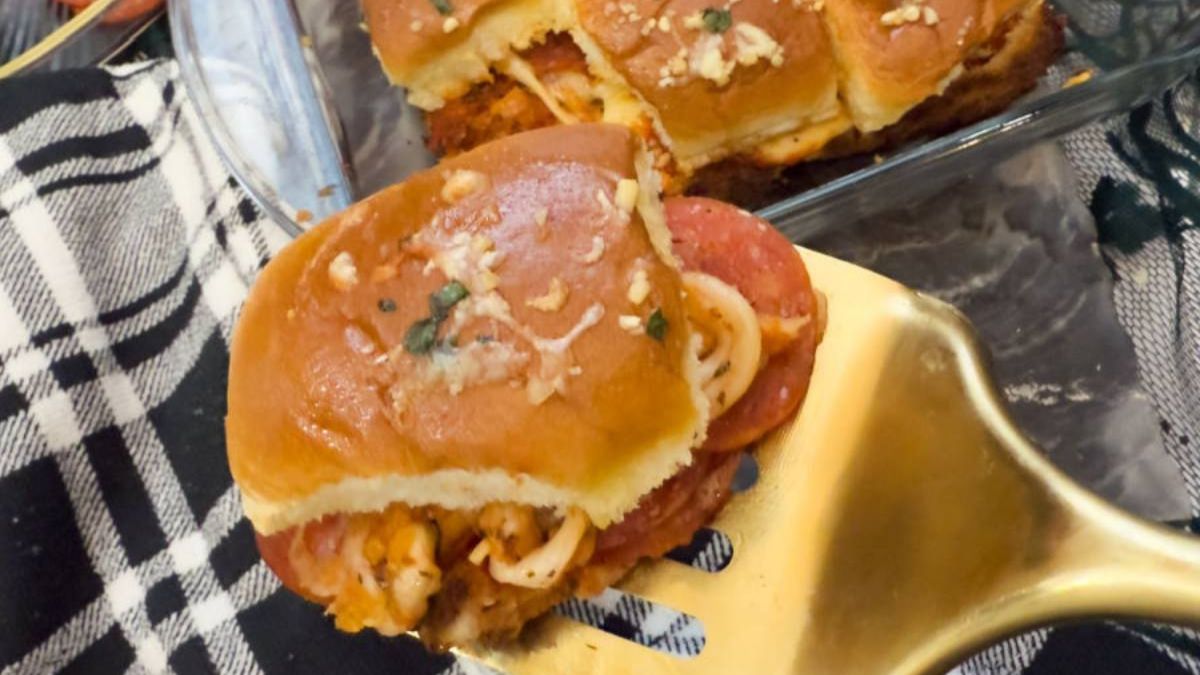 Pizza Sliders on Hawaiian Rolls.