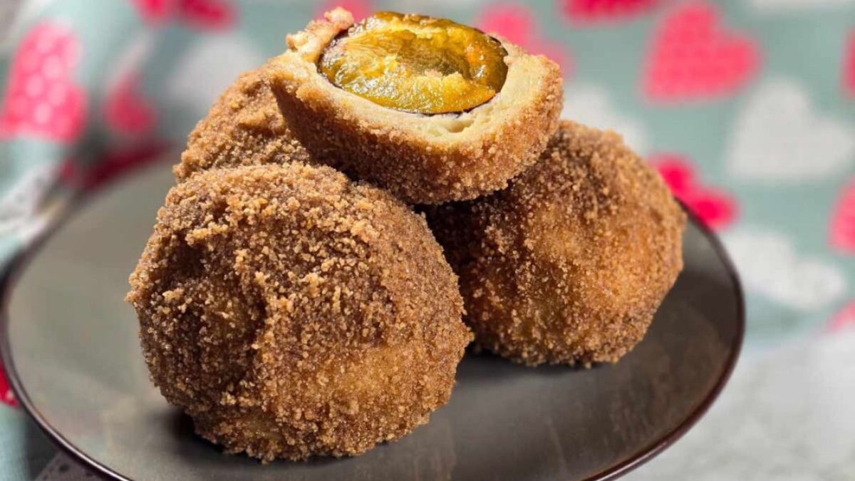 Romanian Plum Dumplings Recipe – Galuste Cu Prune.
