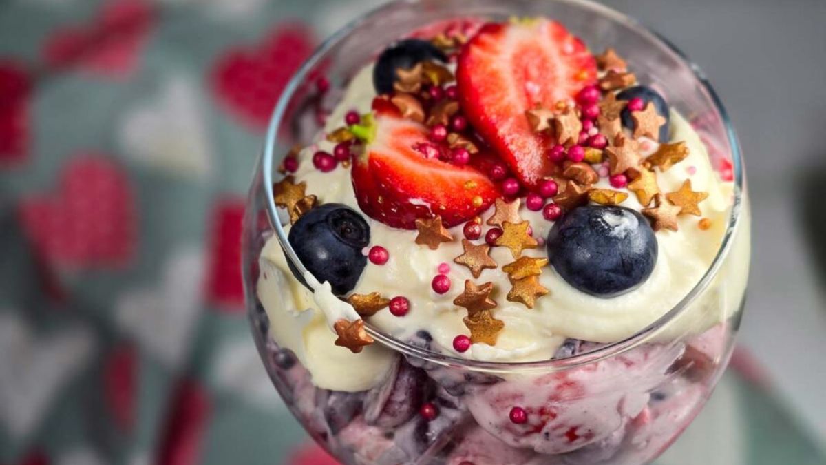 Romanian Summer Fruit Salad Recipe – Salata de Fructe de Vara.