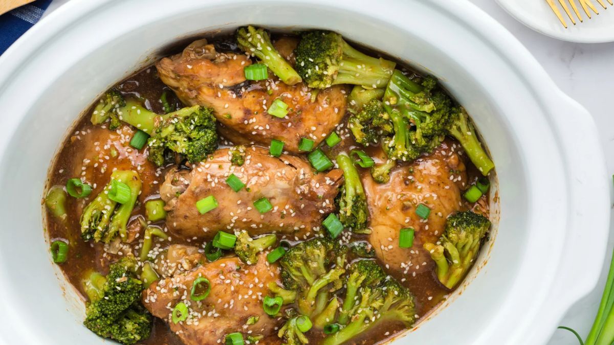 Slow Cooker Chicken and Broccoli.