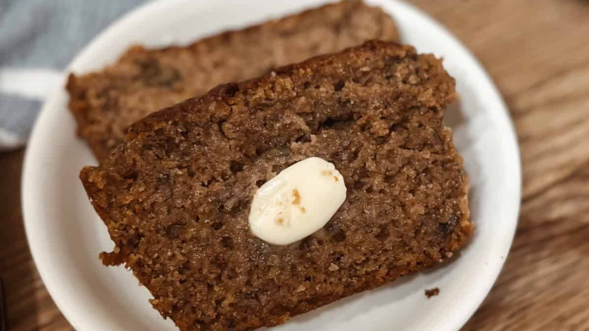 The Best (& Easiest) Sourdough Discard Banana Bread.