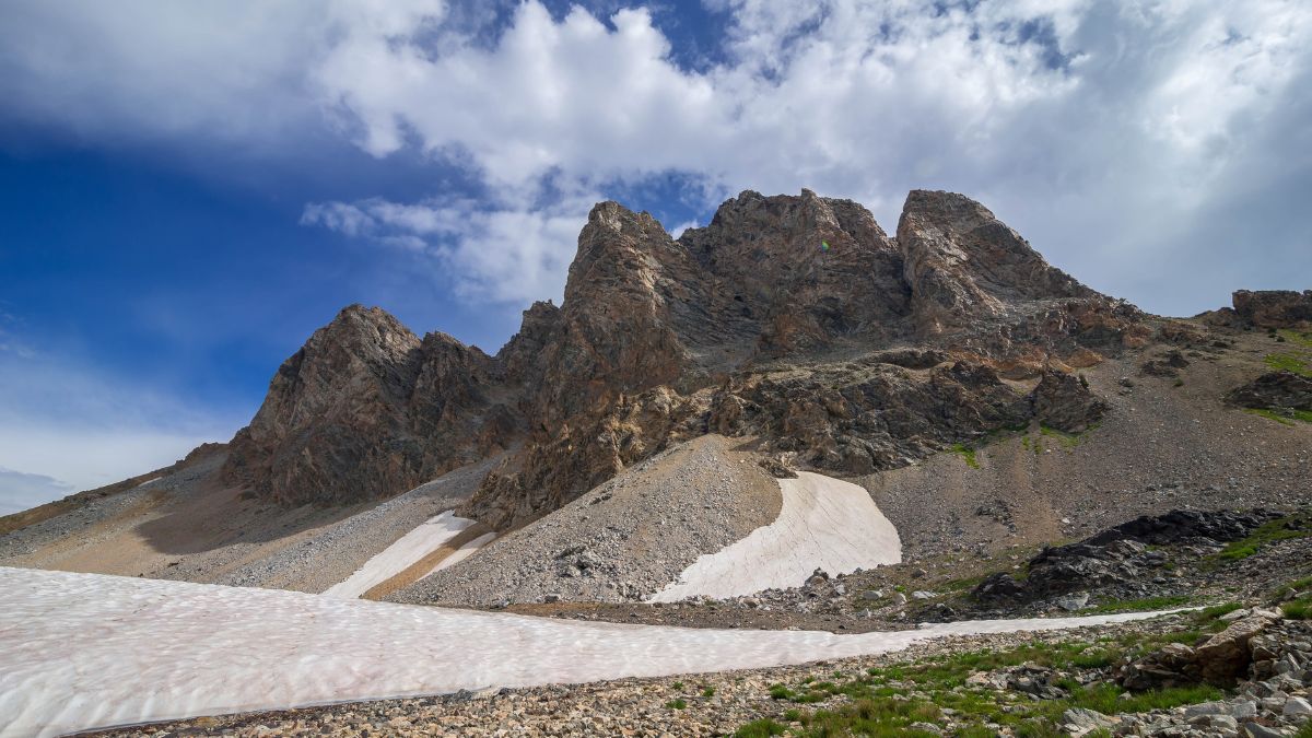 The clear blue sky in the Grand Teton National Park as we made our way up to static peak divide.
