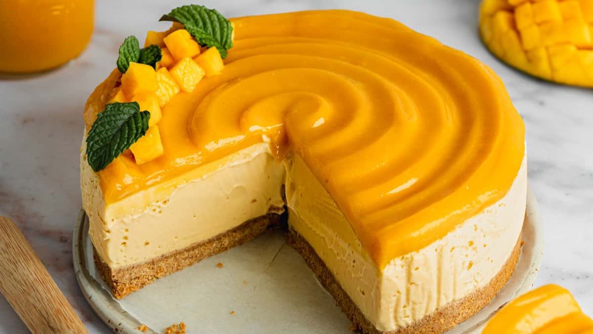 Vegan Mango Cheesecake.