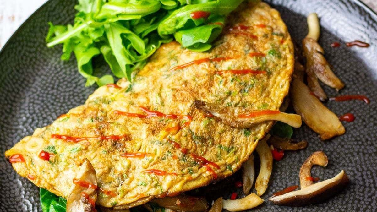 Vietnamese Omelette with Mushrooms and Spinach.