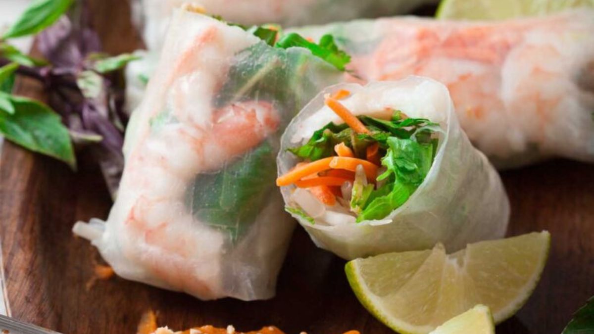 Vietnamese Spring Rolls with Dipping Sauce.