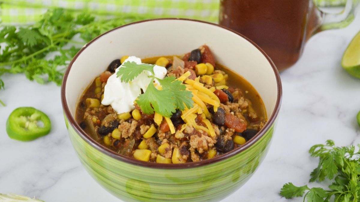Corn & Black Bean Turkey Chili
