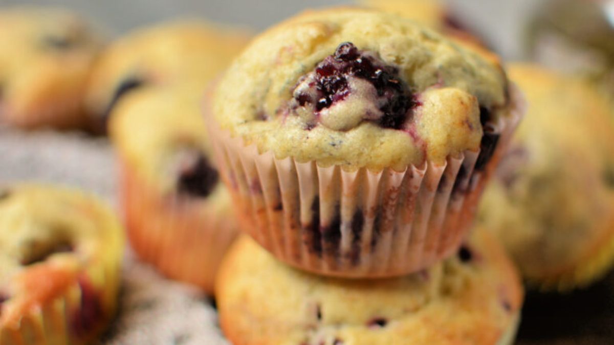 Easy Blackberry Muffins.