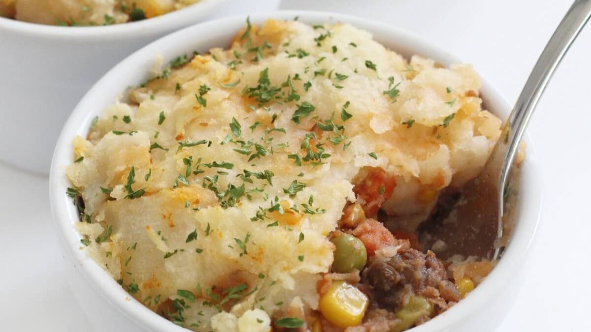 Easy Lentil Shepherd's Pie (Vegan, Gluten-Free).