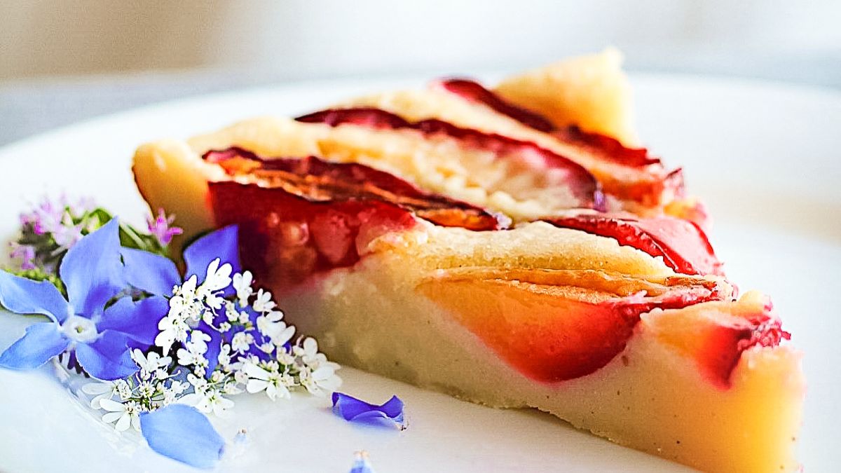 Easy Plum Flan.