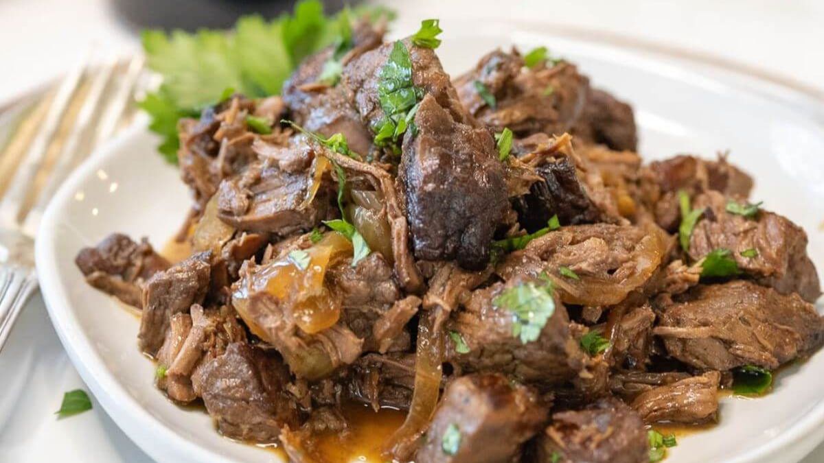 Easy Steak Bites Crock Pot Recipe.