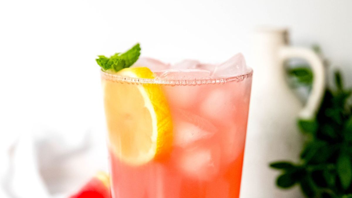 Easy Watermelon Lemonade.