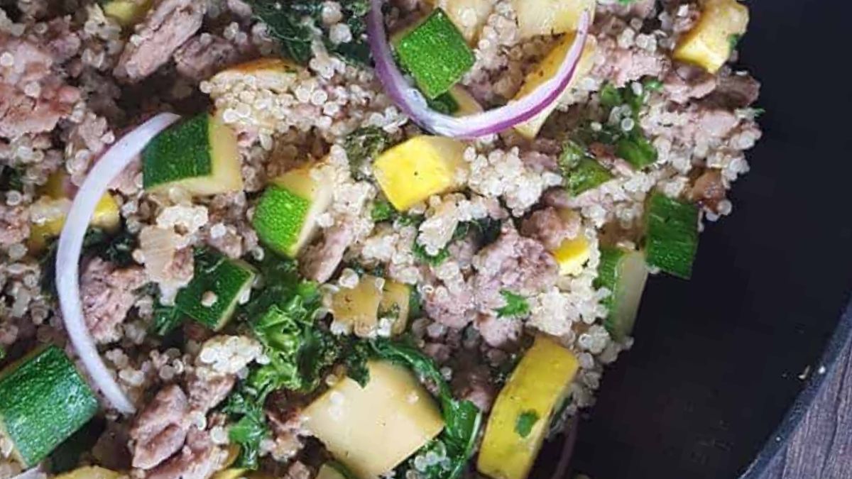 Ground Turkey and Quinoa Skillet Dinner.