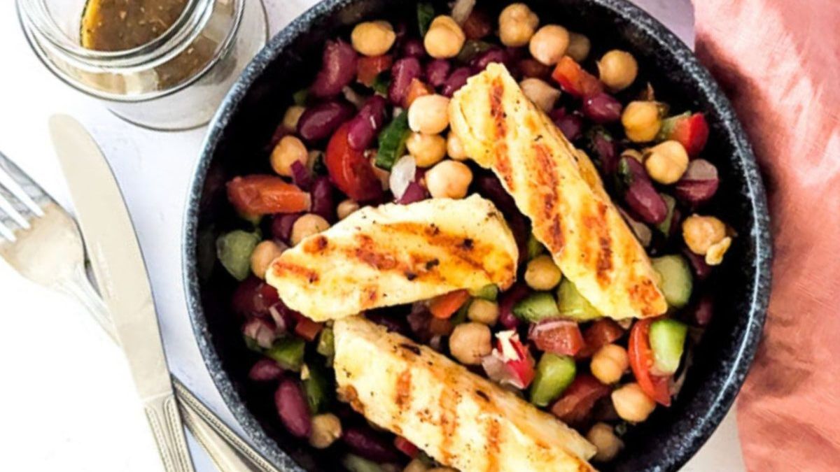 Halloumi Chickpea Salad.