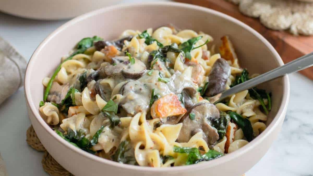 Halloumi Stroganoff.