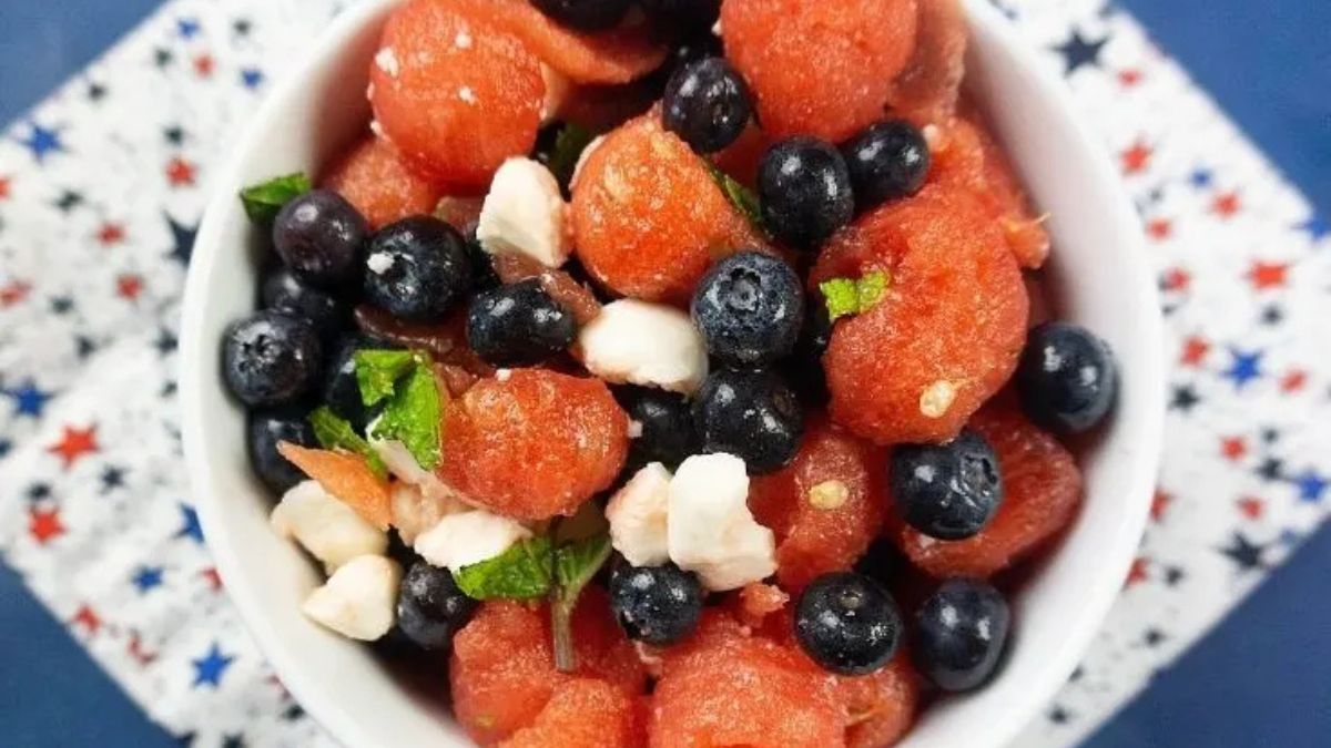Make A Tasty Patriotic Red, White, and Blue Fruit Salad.