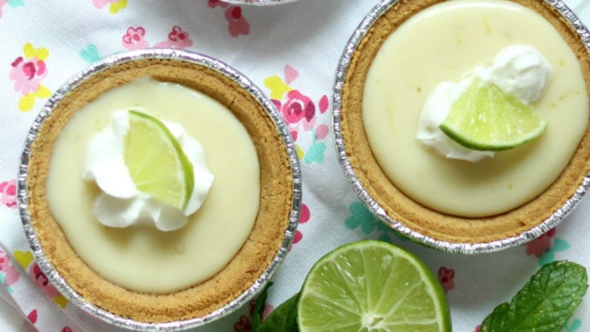 Mini Key Lime Pies: Tangy, Creamy, and Perfectly Portion-Sized.