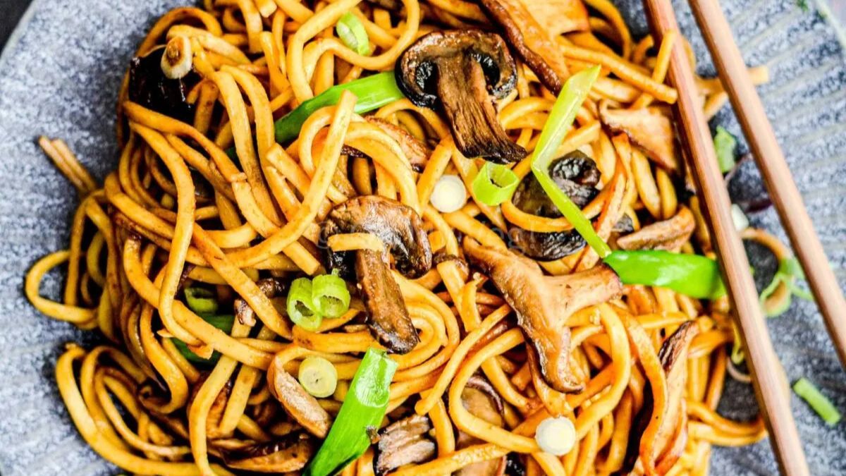 Mushroom Chow Mein.