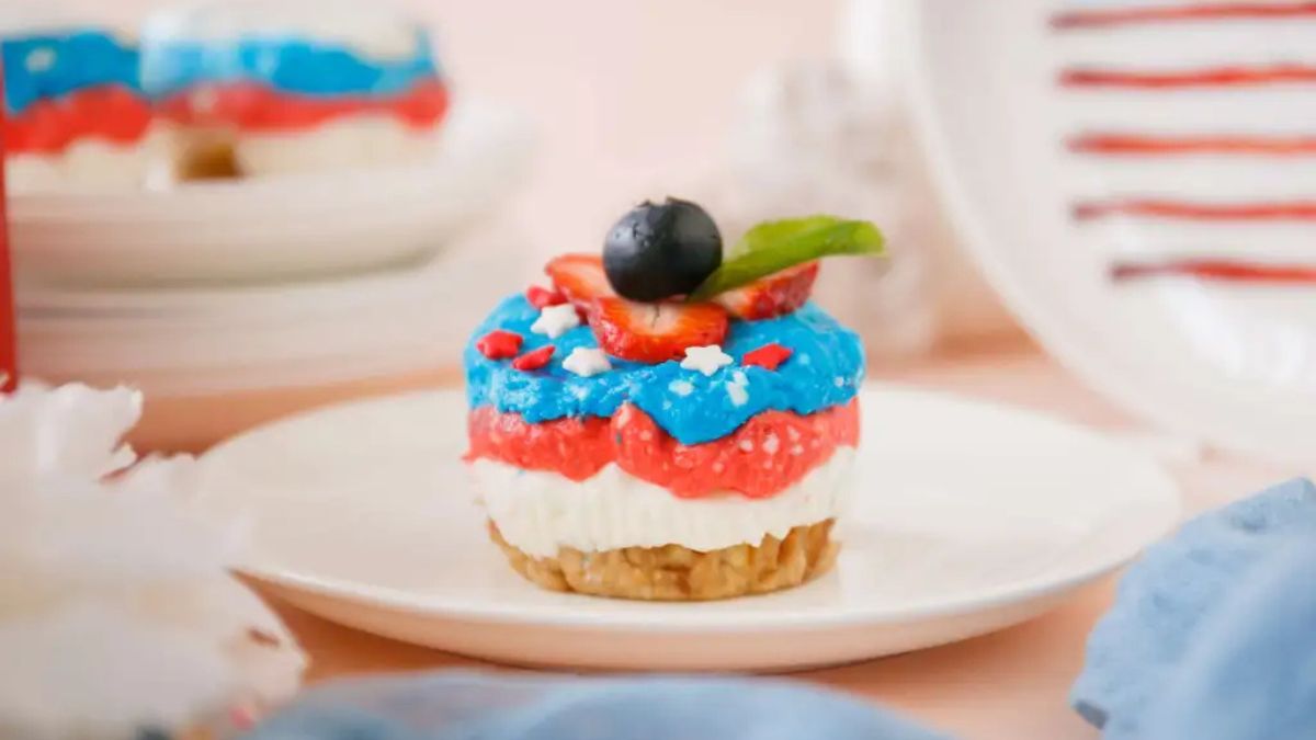 No-Bake 4th Of July Cheesecake Bites (Red, White, & Blue Cheesecake).