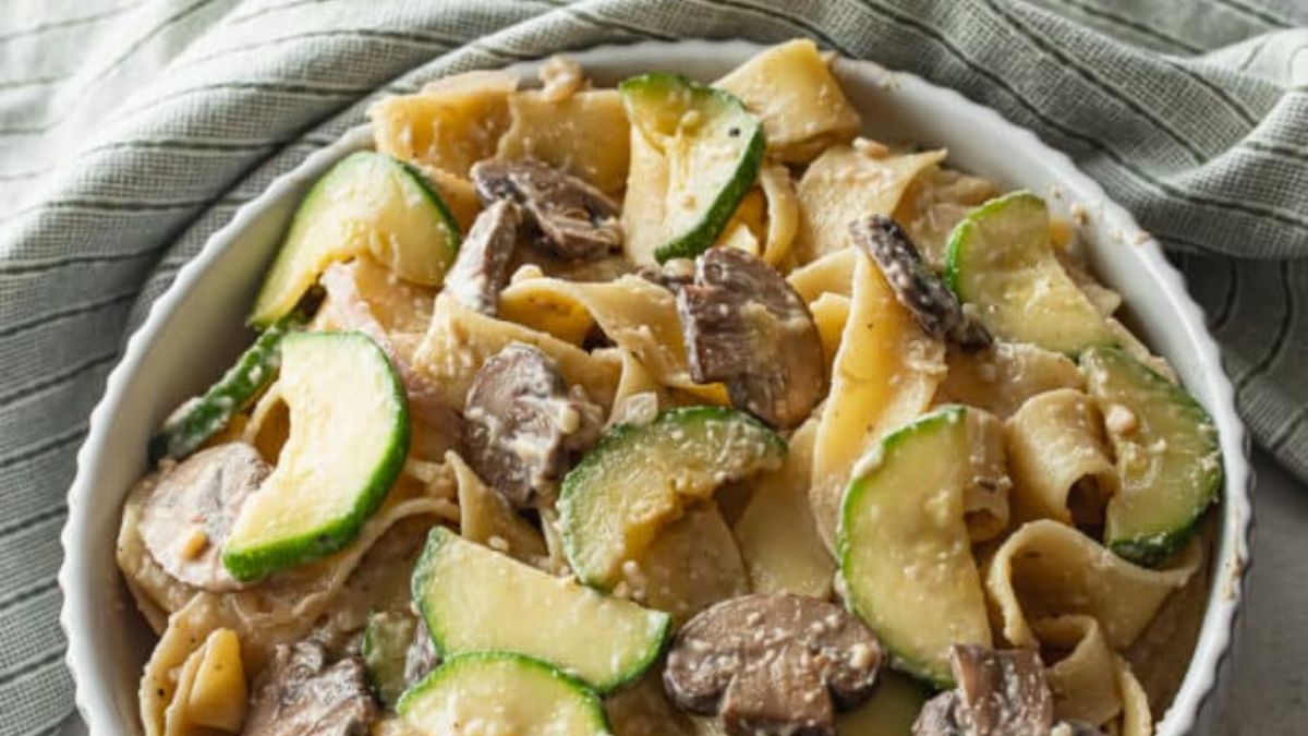 Pasta with Zucchini and Mushrooms.