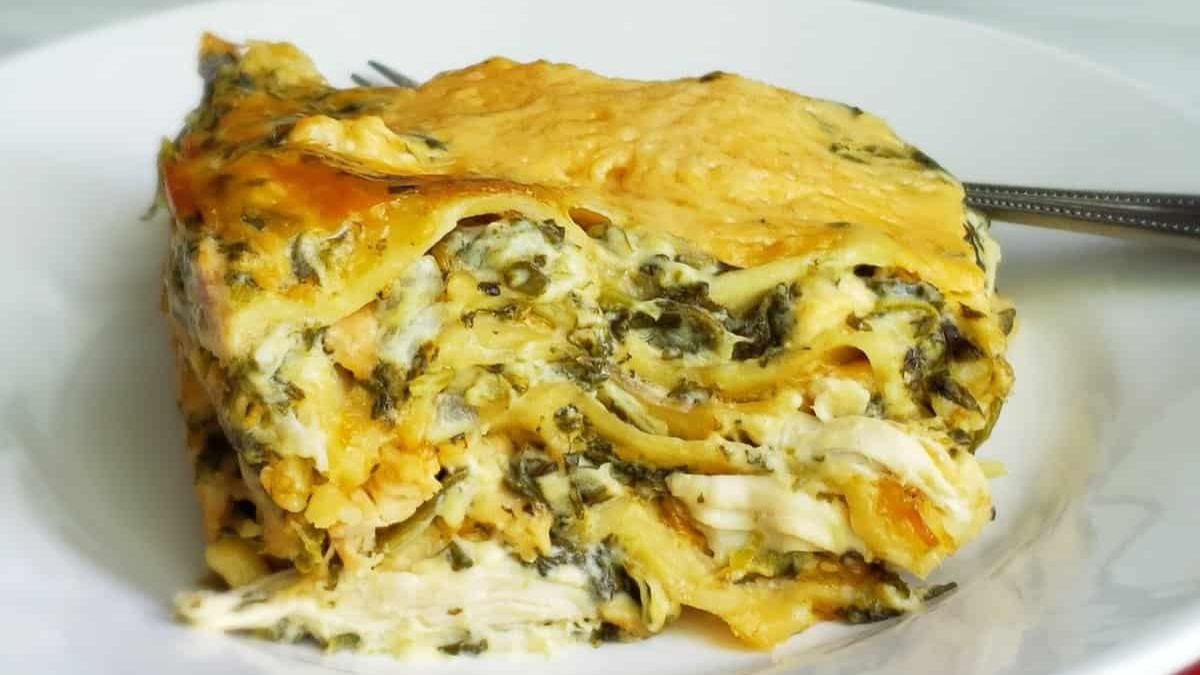 Slow Cooker Chicken Spinach Lasagna.