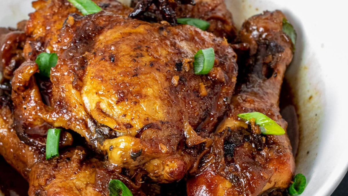 Slow Cooker Red-Cooked Chicken.