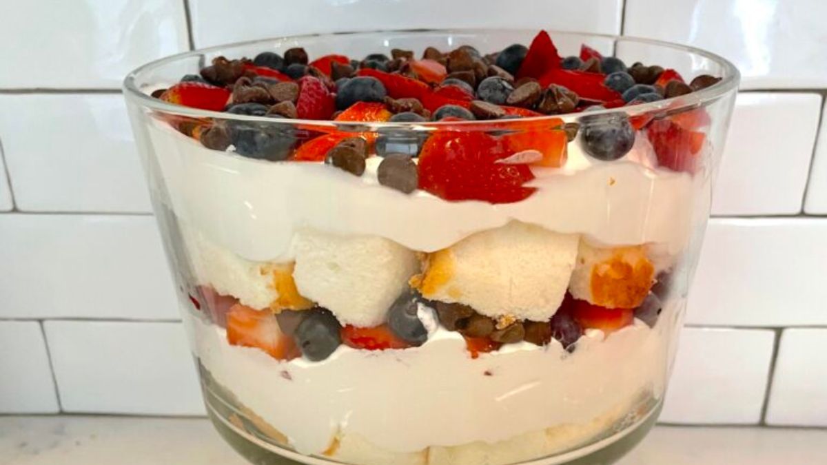 Summer Berry Trifle: Healthier Dessert for Kids.