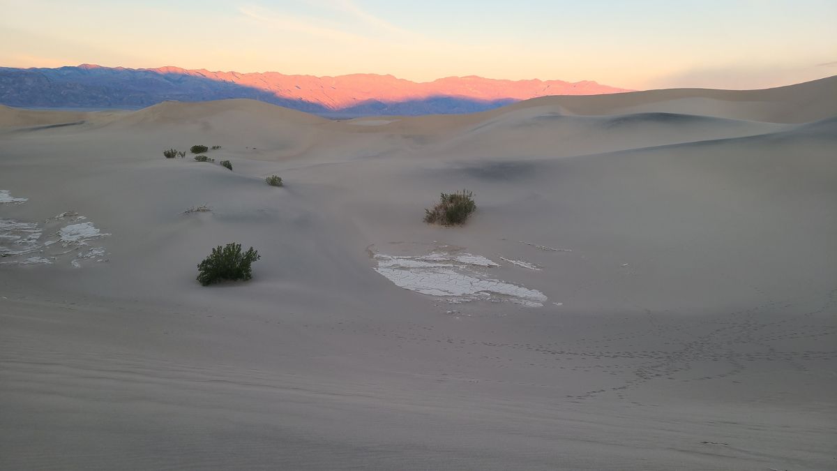 Sunrise on the Mesquite Flat Sand Dunes at Death Valley National Park, California.