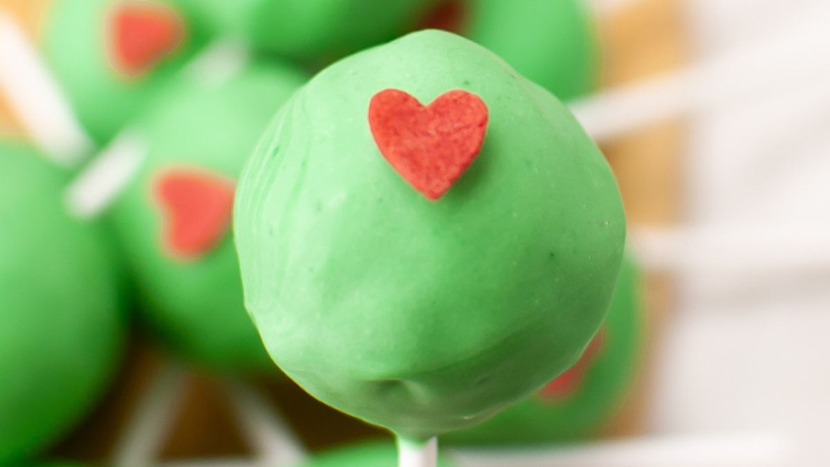 The Best Christmas Grinch Cake Pops Recipe.