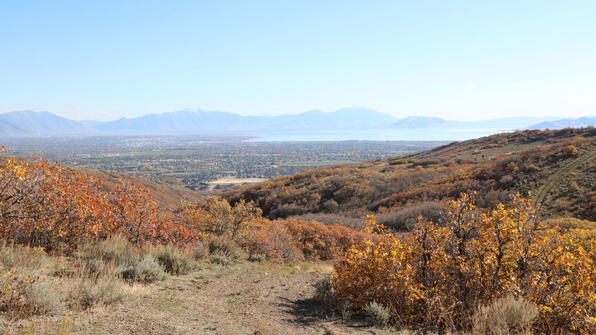 Utah Lake and Mt Nebo can be seen from the Draper Alpine Road in peak fall foliage.