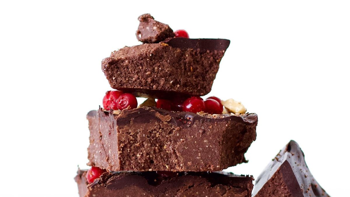 Walnut Almond Chocolate Raw Vegan Cookies.